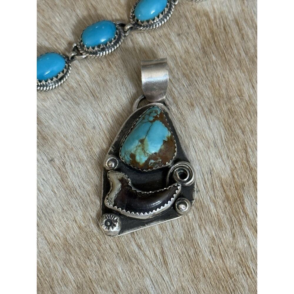 Native Southwest 925 Sterling Silver Number 8 Blue Turquoise Claw Pendant Signed - Picture 2 of 12